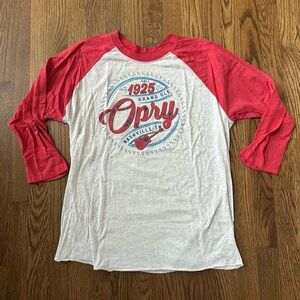 Grand Ole Opry baseball tee, size L